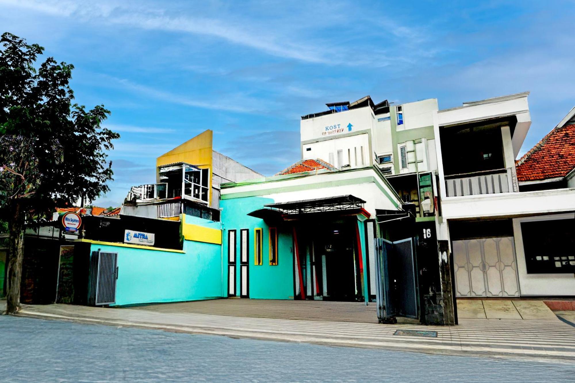Hotel O Tegalsari Near Tunjungan Plaza Surabaya Exterior photo
